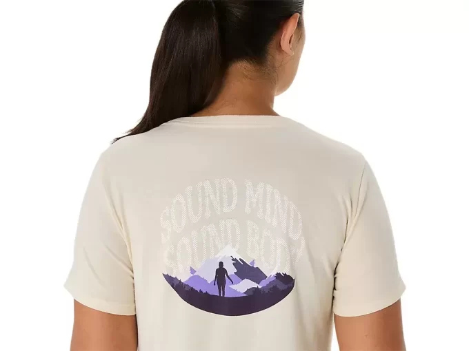 DAMSKA KOSZULKA ASICS NATURE Z DEKOLTEM W SEREK I KRÓTKIM RĘKAWEM DAMSKA KOSZULKA ASICS NATURE Z DEKOLTEM W SEREK I KRÓTKIM RĘKAWEM