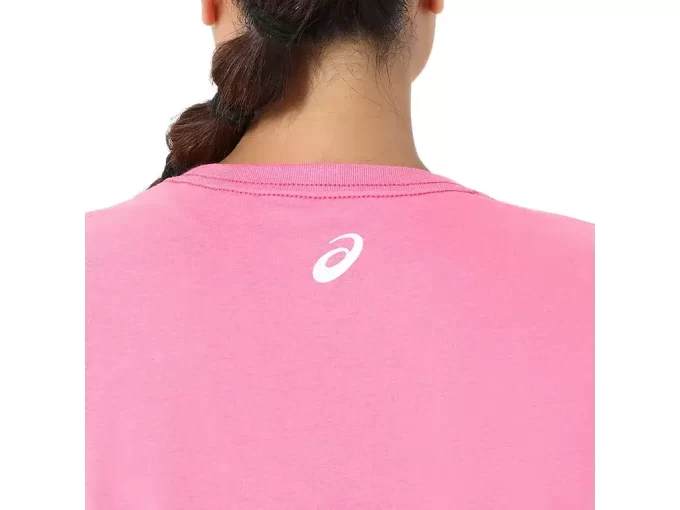 DAMSKA KOSZULKA Z KRÓTKIM RĘKAWEM I DEKOLTEM W SEREK W KOLORZE GOŹDZIKOWYM