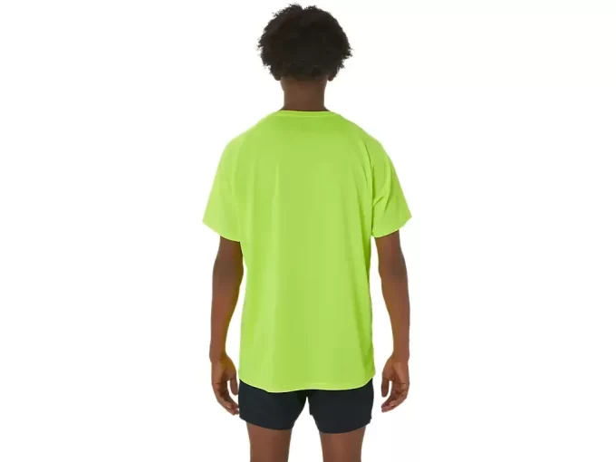 MĘSKIE BUTY GRAFICZNE Z KRÓTKIM RĘKAWEM MĘSKIE BUTY GRAFICZNE Z KRÓTKIM RĘKAWEM