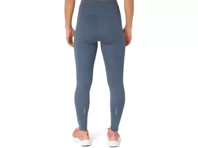 NAGINO BIEGA CIĘŻKO