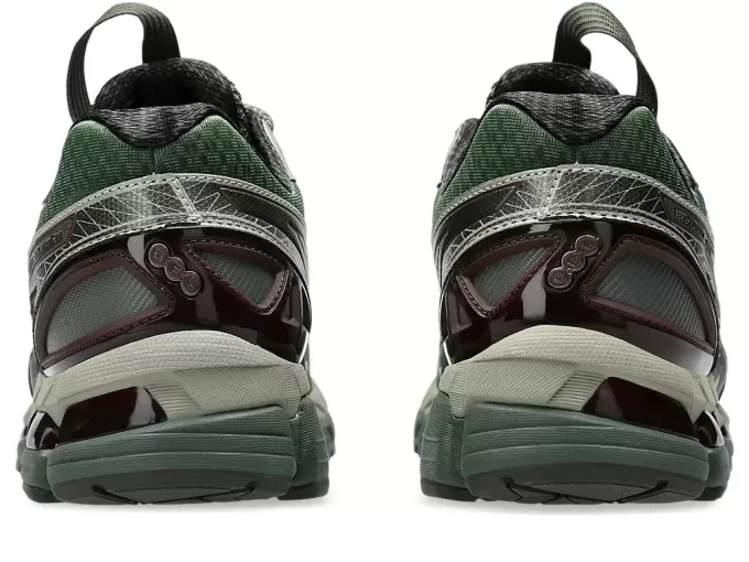 UB10-S GEL-KAYANO 20