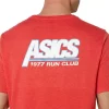 UNISEX ASICS SMSB 1977 RUN CLUB KOSZULKA Z KRÓTKIM RĘKAWEM UNISEX ASICS SMSB 1977 RUN CLUB KOSZULKA Z KRÓTKIM RĘKAWEM